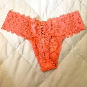 NWT Lace Up Thong Panty XS pink